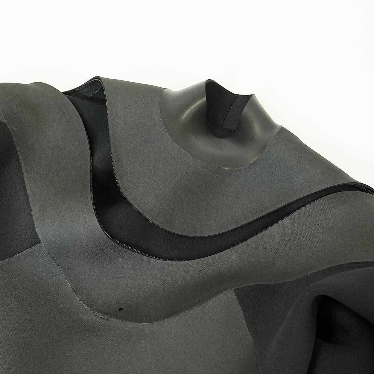 セミオーダー（受注生産）CRAFTSMAN WETSUITS ウェットスーツ セミドライ ハイエンドモデル 5mm / 3mm ARCジップ（フロントジップ） メッシュスキン ラバー AIR FRAME LEGACY × WARM LIGHT 裏起毛 ユニセックス 日本製 サーフィン 秋冬用